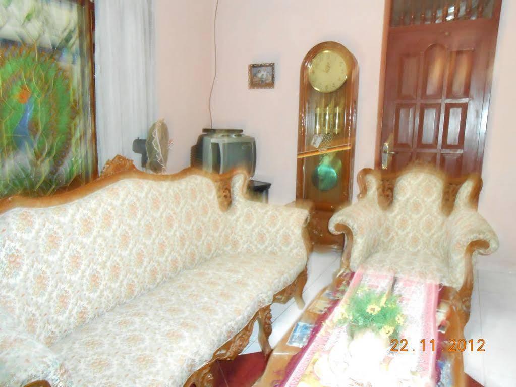 Fortuna Guest House ยอกยาการ์ตา ภายนอก รูปภาพ